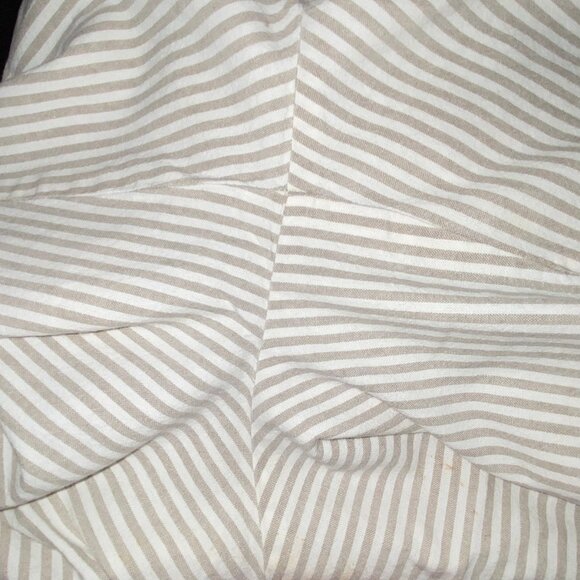 BRIGGS Petite New York Light grey & white striped pants w/ elastic waist Size 10 - Picture 6 of 8